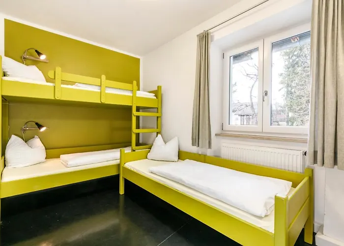 Jugendherberge Lenggries Hostel *